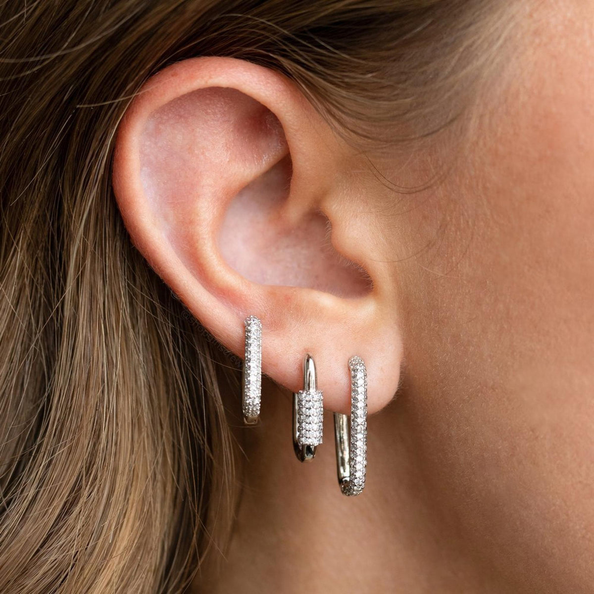 Rectangle-Hoop-Earring-18K-