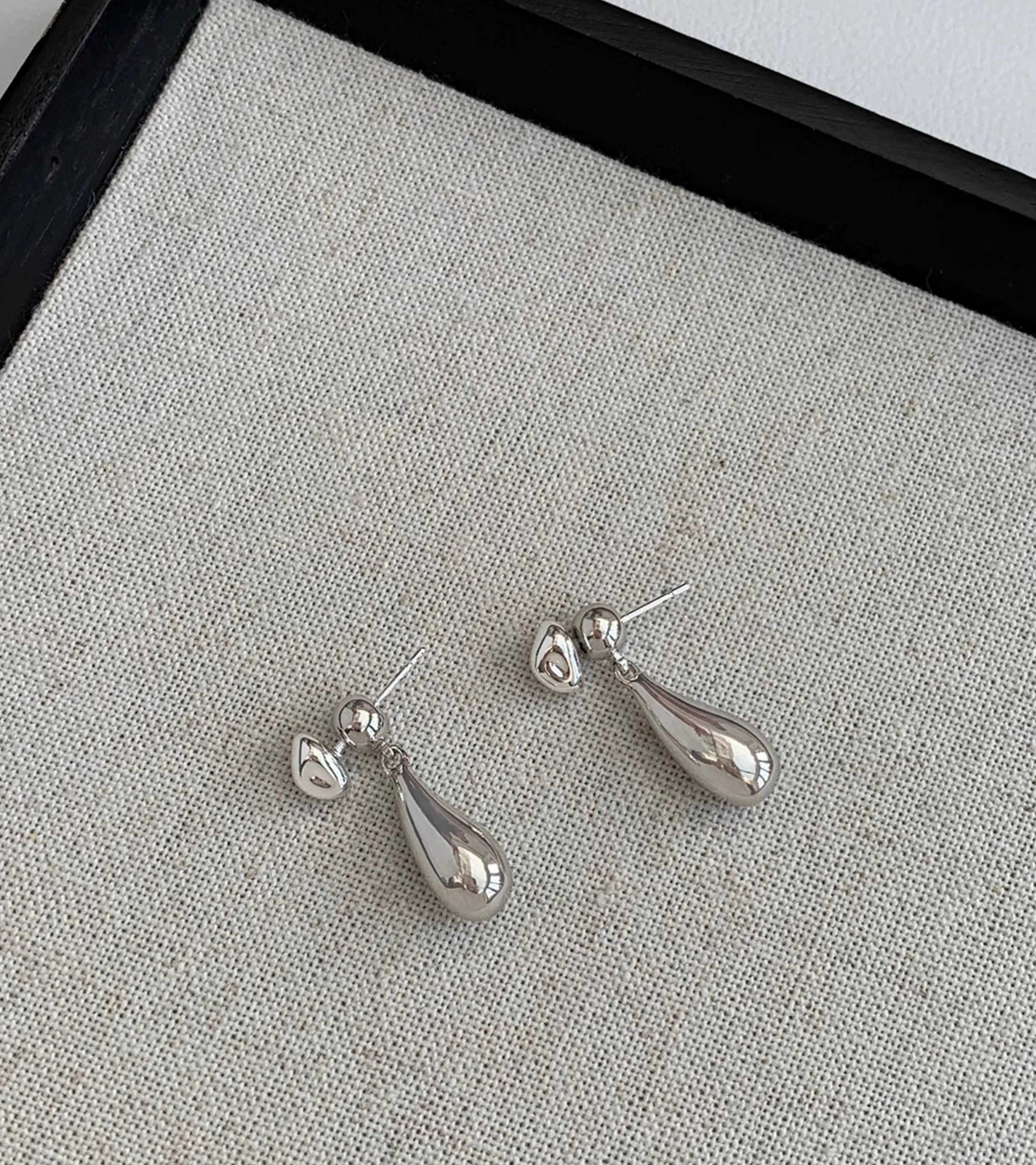 Pendientes colgantes con forma de gota de agua en plata