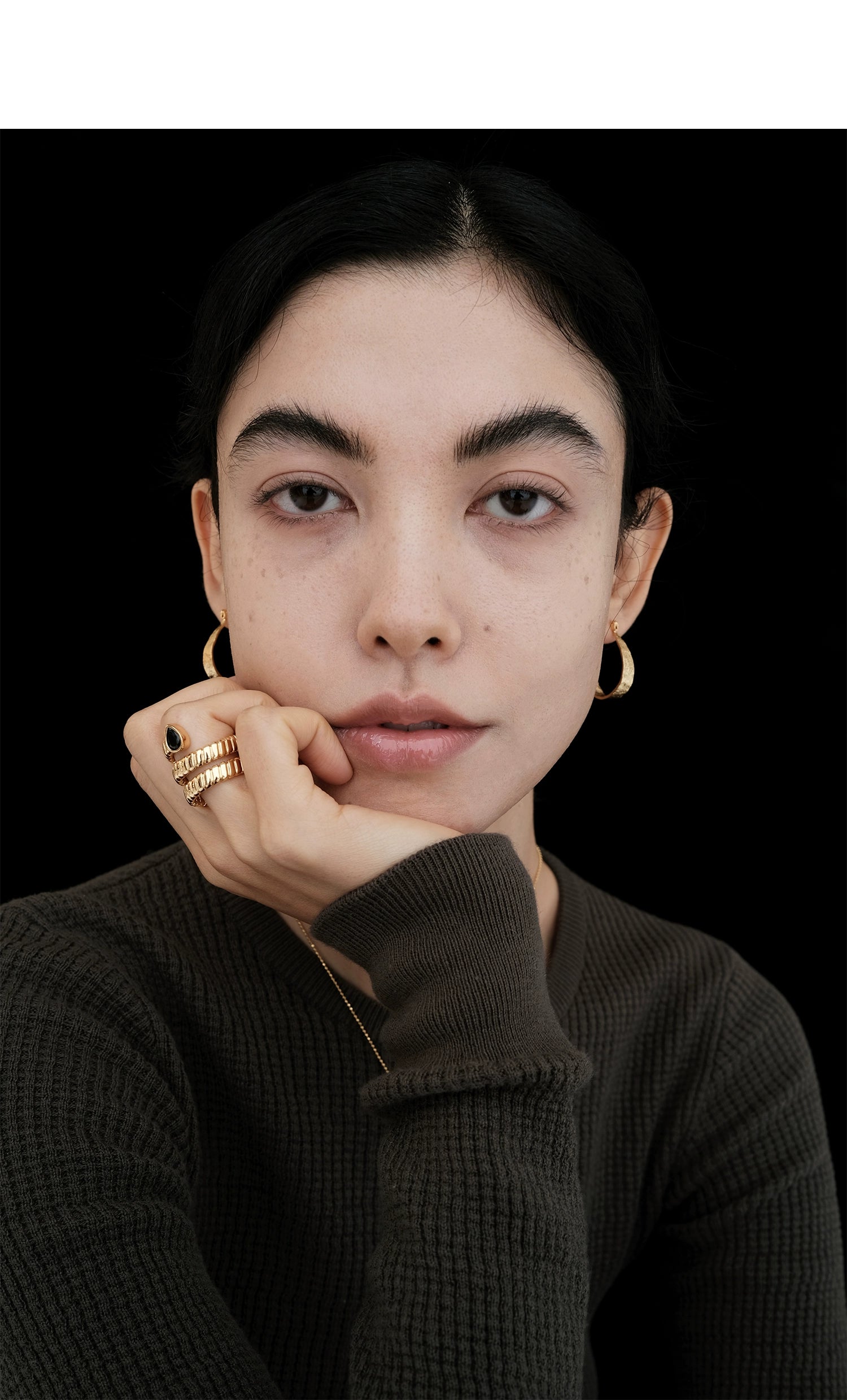Aretes esculturales de malla