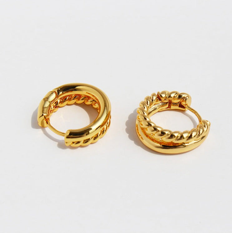 Pendientes de aro Duo Twisted &amp; Sleek en oro y plata