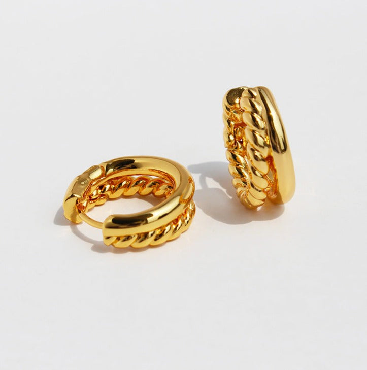 Pendientes de aro Duo Twisted &amp; Sleek en oro y plata