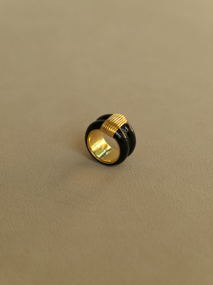 Bianca Black Enamel Gold Ribbed Ring