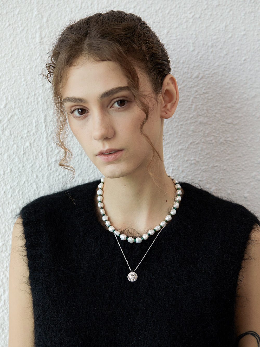 Collar Beatrice de perlas de agua dulce y turquesas