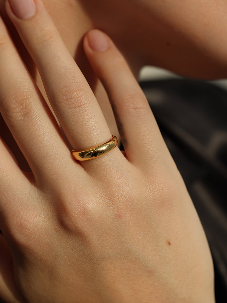Bague dôme dorée Lana