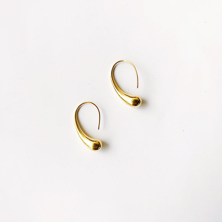 Pendientes de gancho de gota de agua de oro