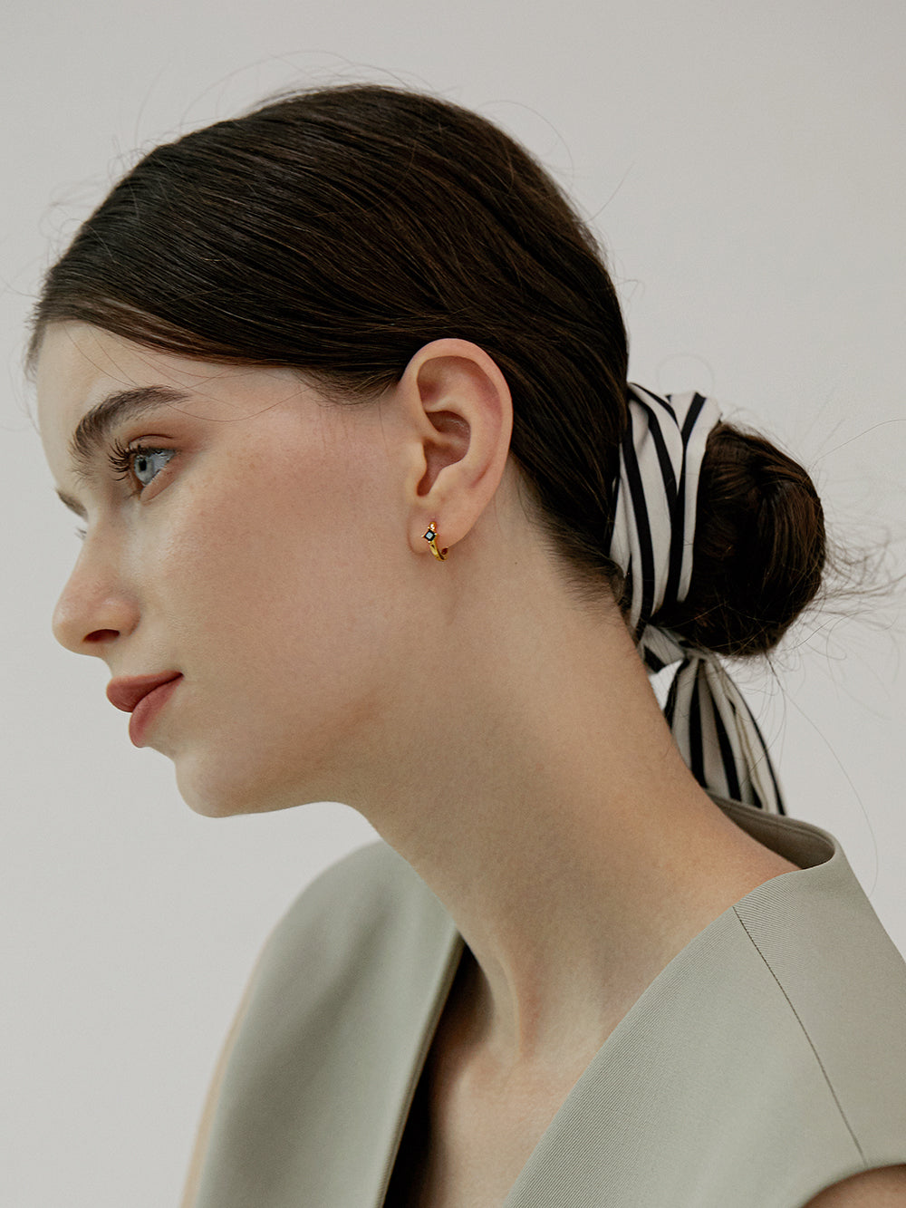 Aro Halfrid con circonitas y diamantes negros