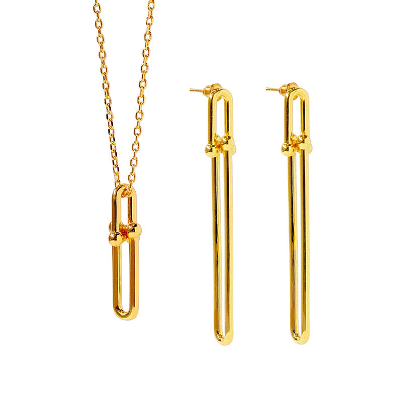 Horseshoe Linked Chain Stud Earrings