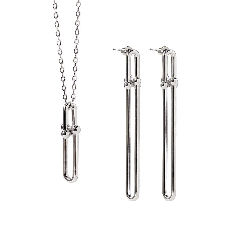 Horseshoe Linked Chain Stud Earrings
