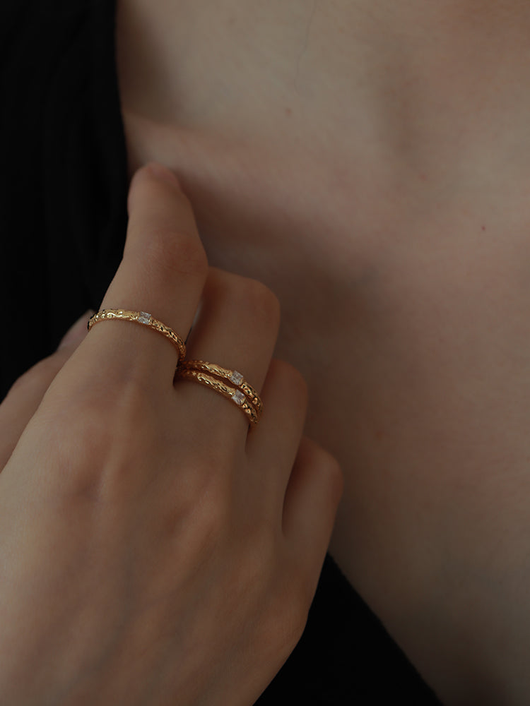 Ultra-thin Hammer CZ Ring 18K Gold Slim Band Ring