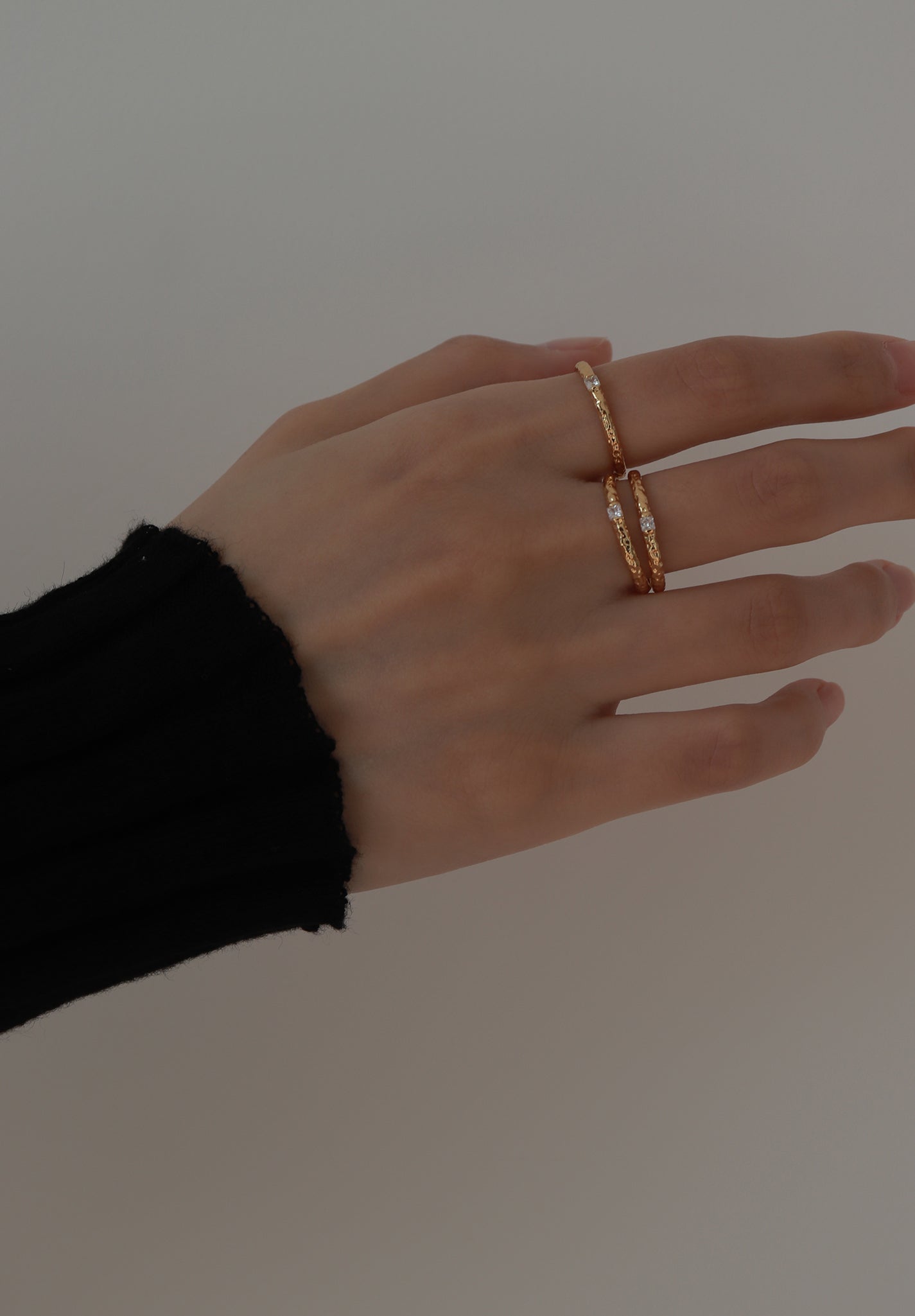 Ultra-thin Hammer CZ Ring 18K Gold Slim Band Ring
