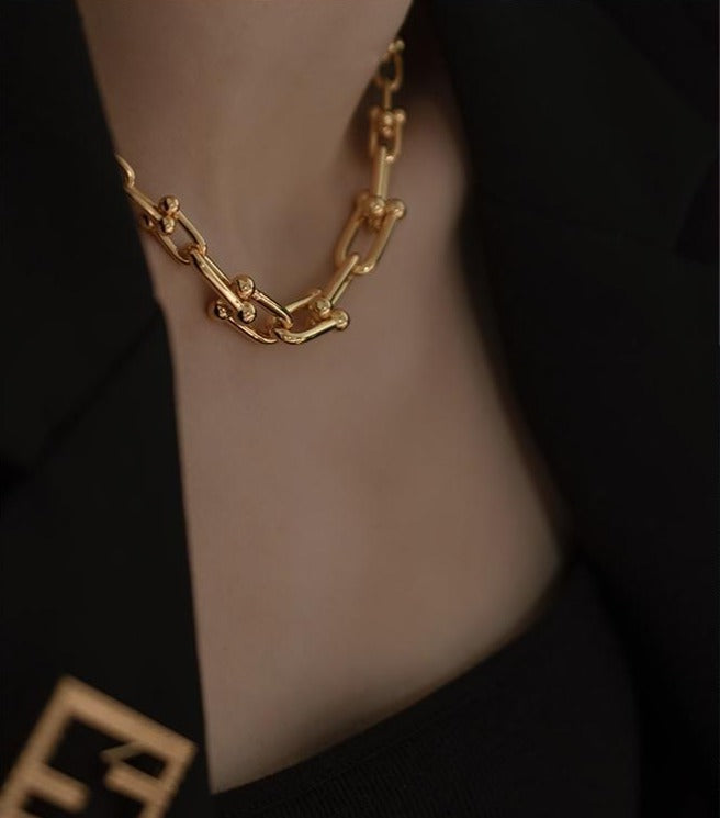 Ginevra Horseshoe Linked Necklace Chunky Choker Oblession