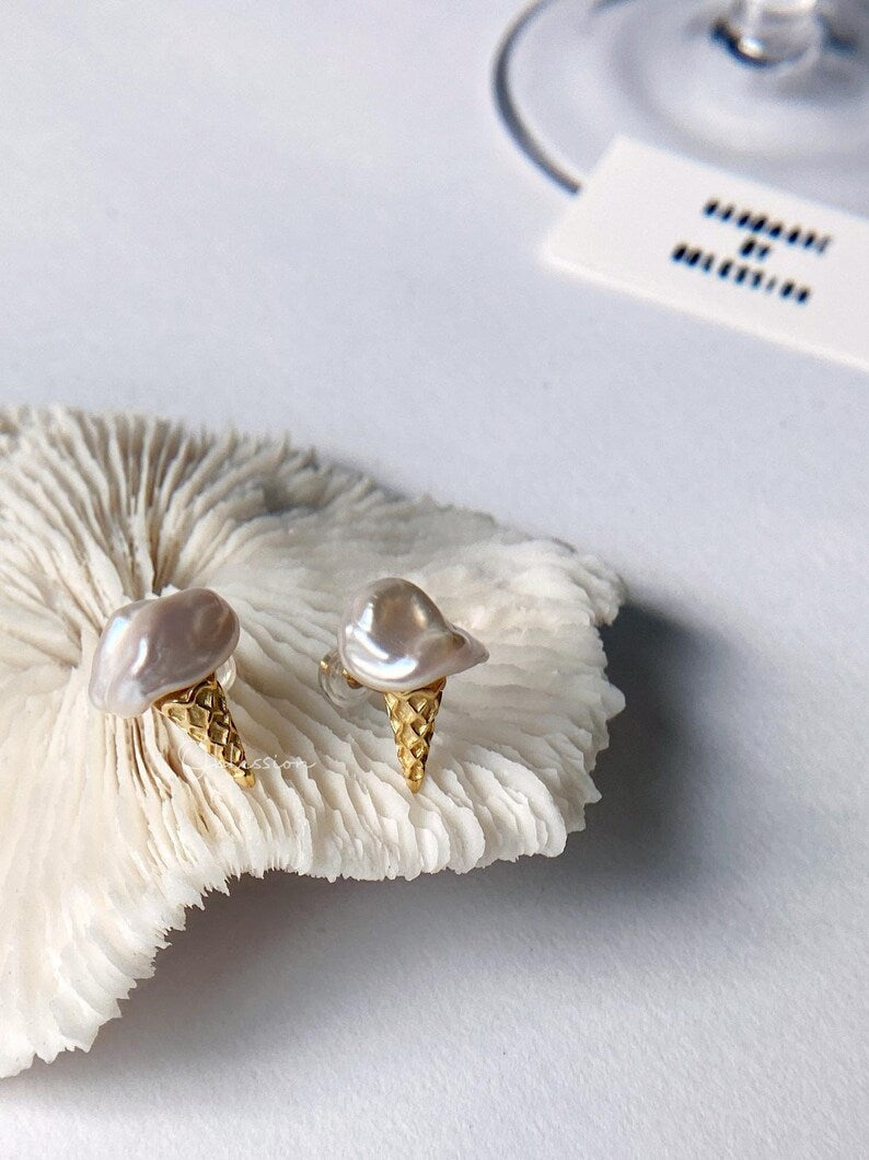 Ice Cream Waffle Baroque Pearl Stud, Waffle Gelato Earstud, Minimalist Pearl Statement Earrings