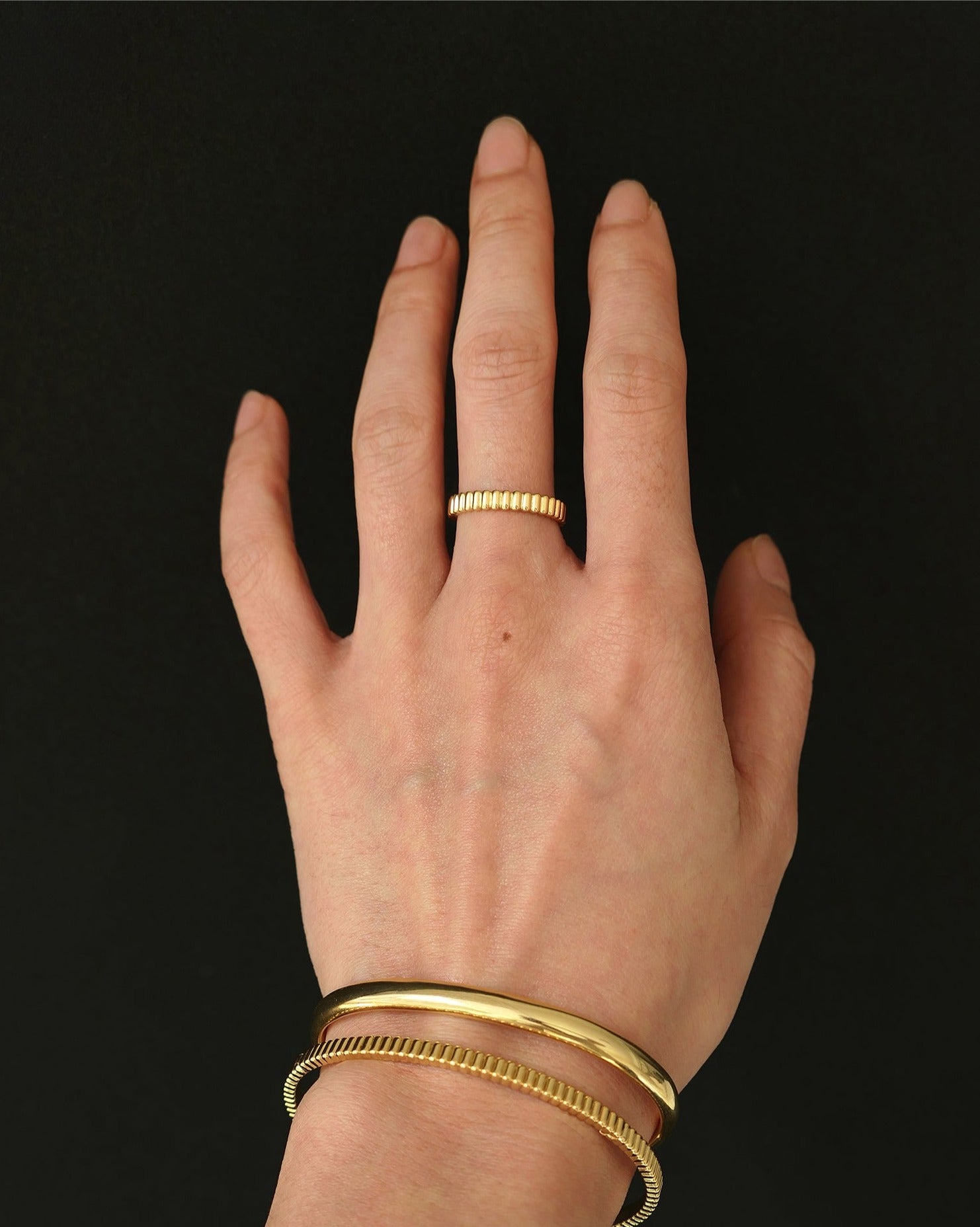 Kendra Gold Ribbed Ring Narrow and Wide Band