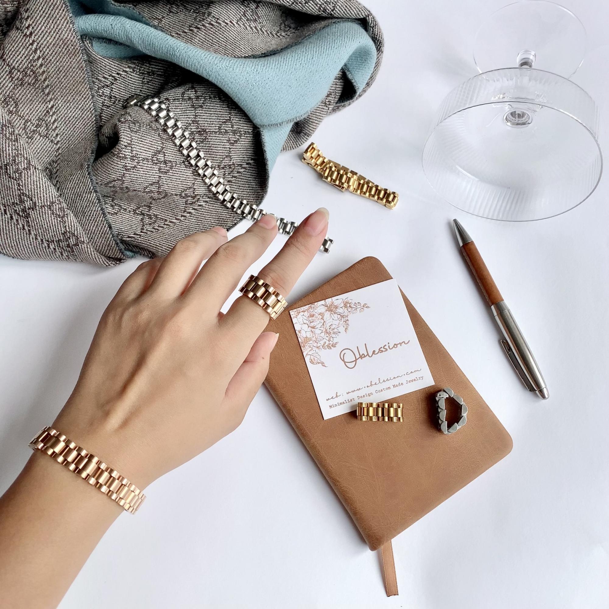 Bague et bracelet de montre mécanique de style Rolex 18 carats en