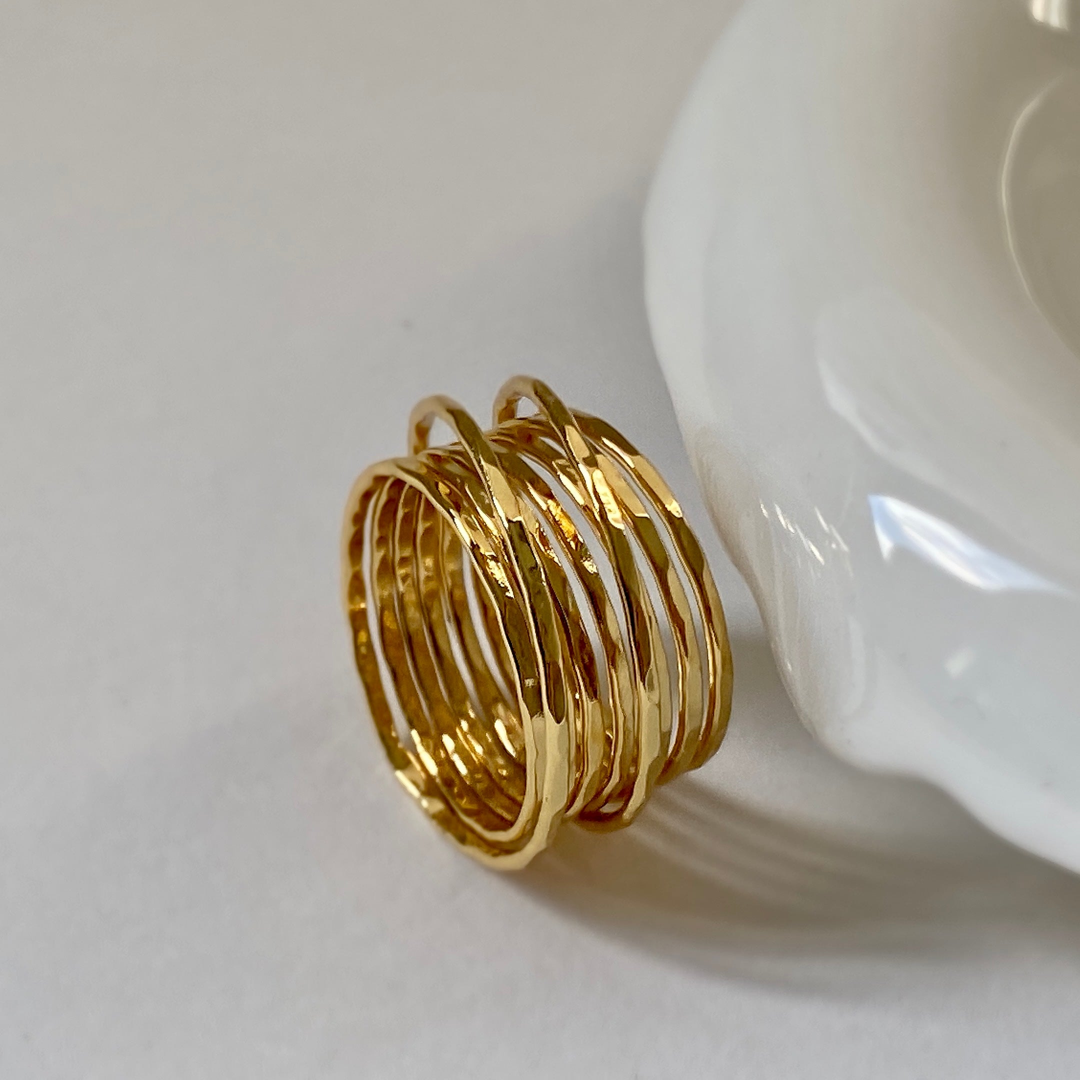 Romola Wired Hammered Ring 18K Gold