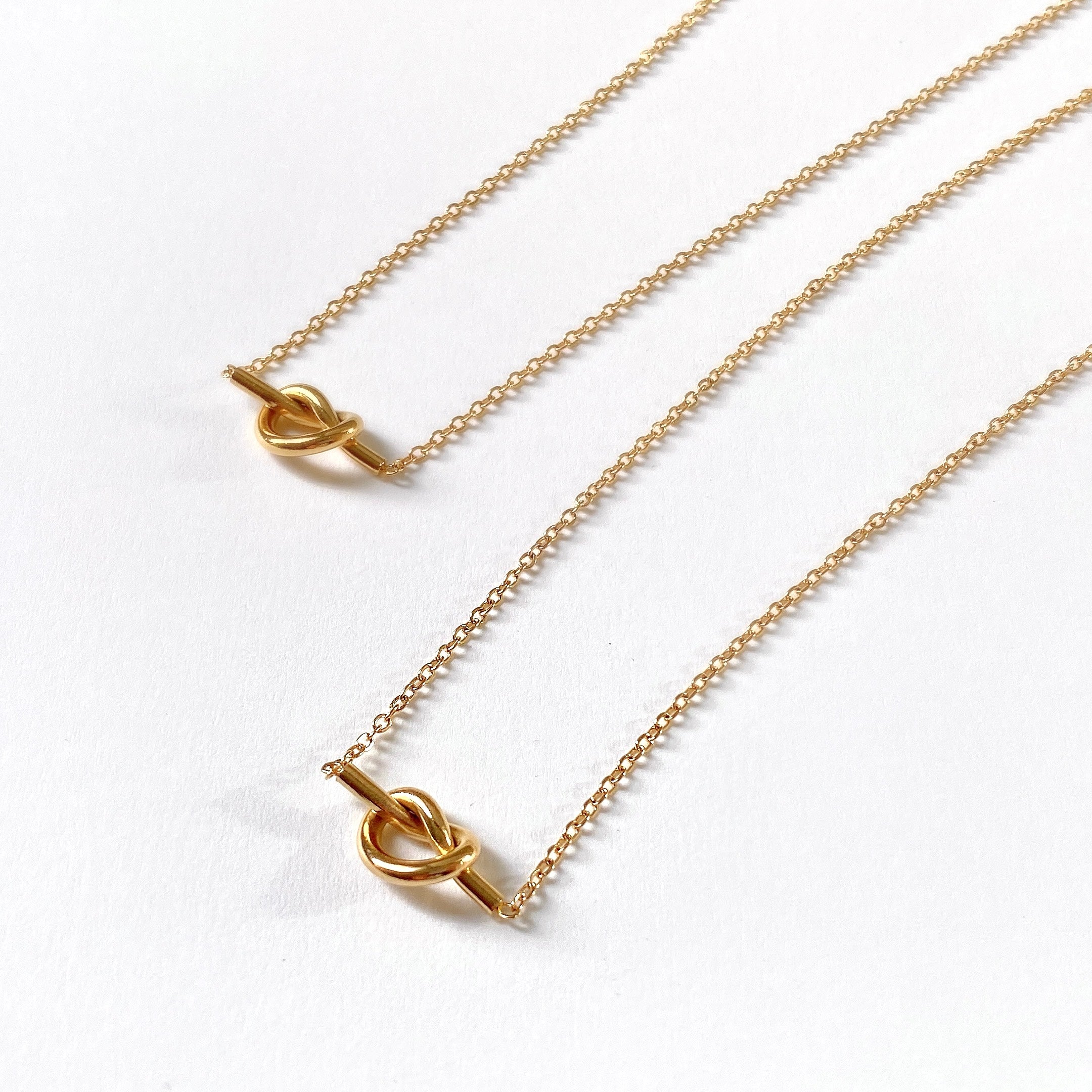 Fiore Horizontal Knot Necklace 18K Gold